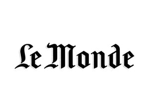 Le Monde-tidningens logotyp i svart gotisk stil på vit bakgrund.